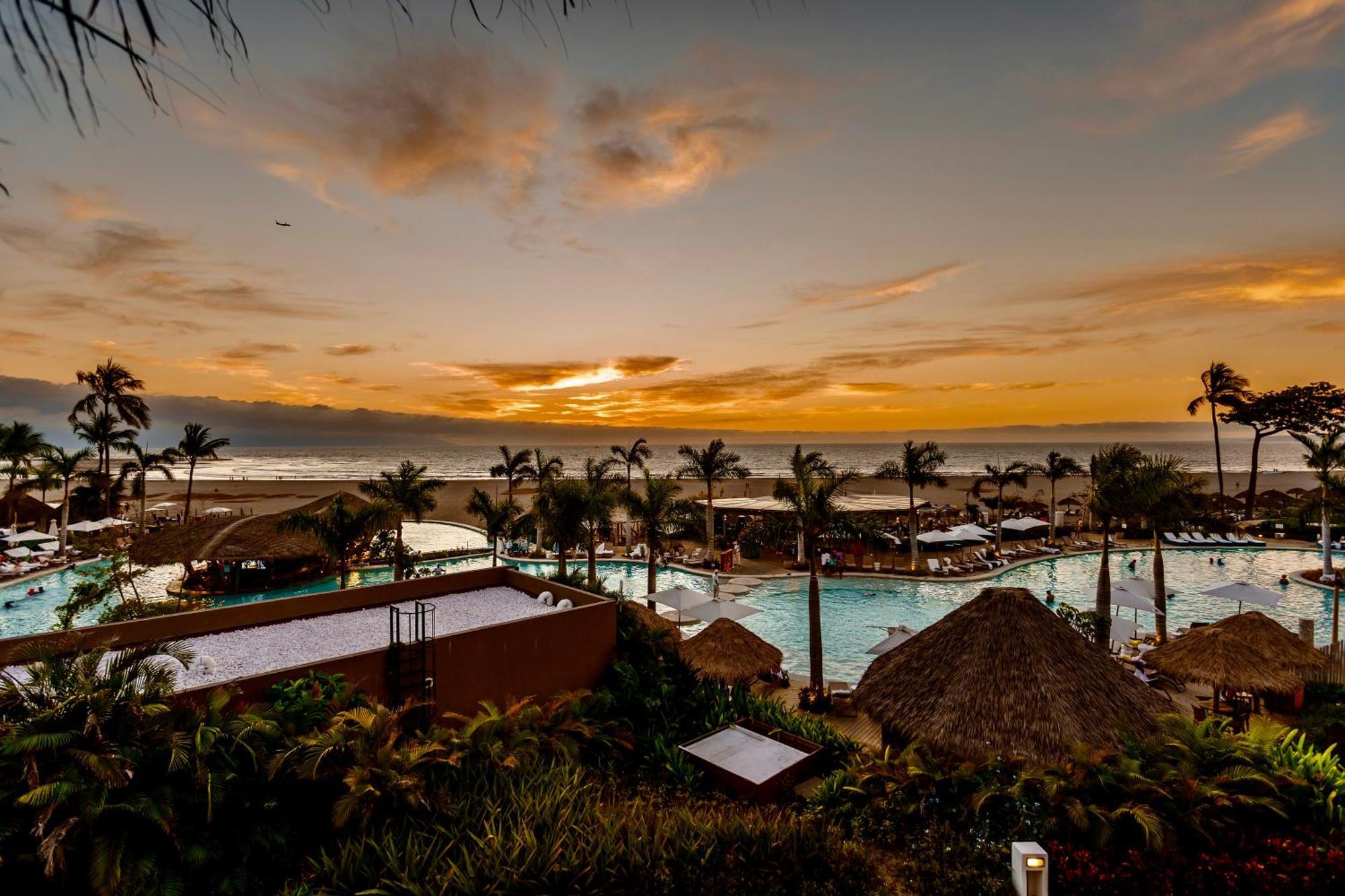 Grand Luxxe Two Bedroom Suite - Nuevo Vallarta Exterior foto