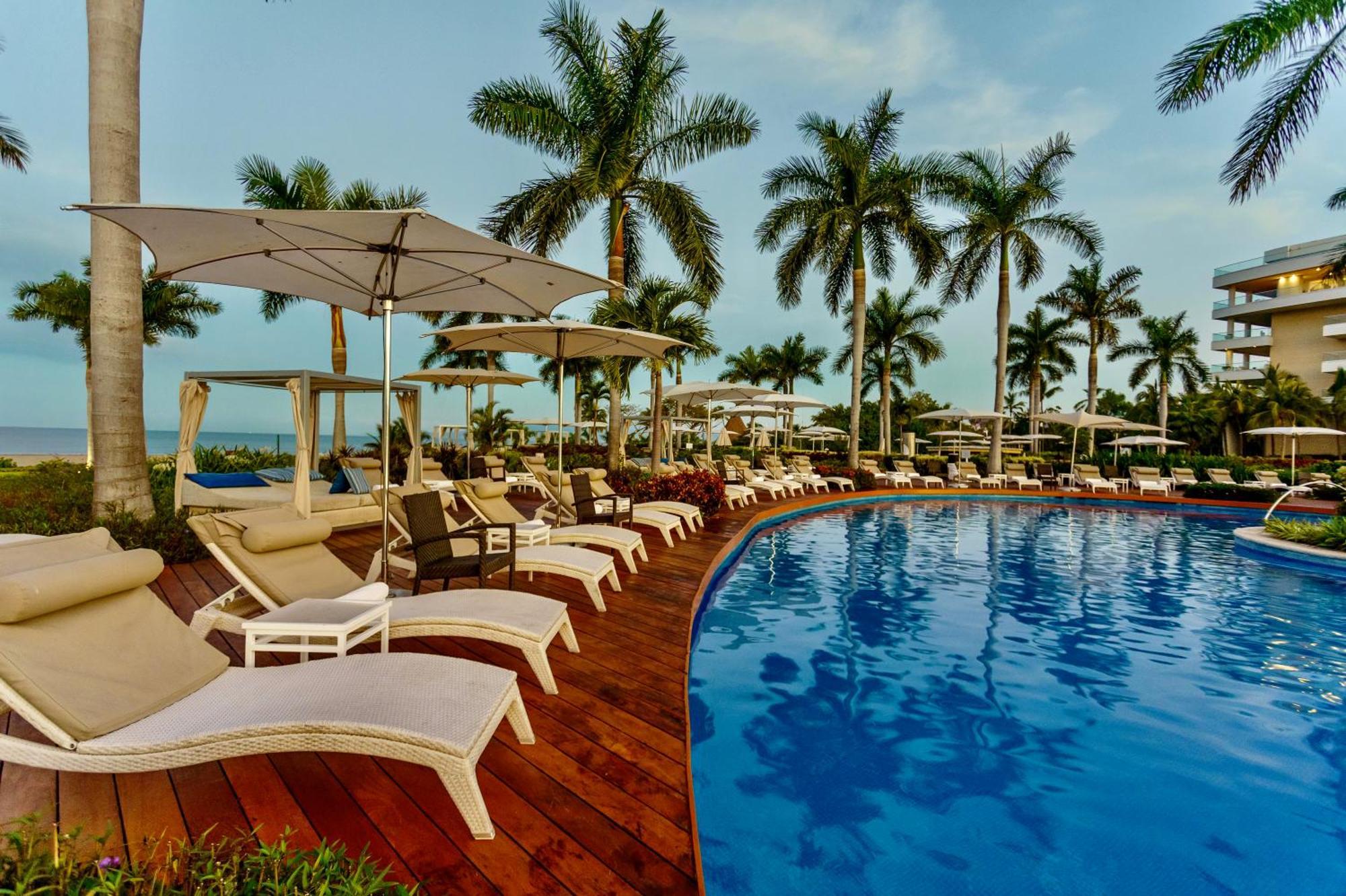 Grand Luxxe Two Bedroom Suite - Nuevo Vallarta Exterior foto